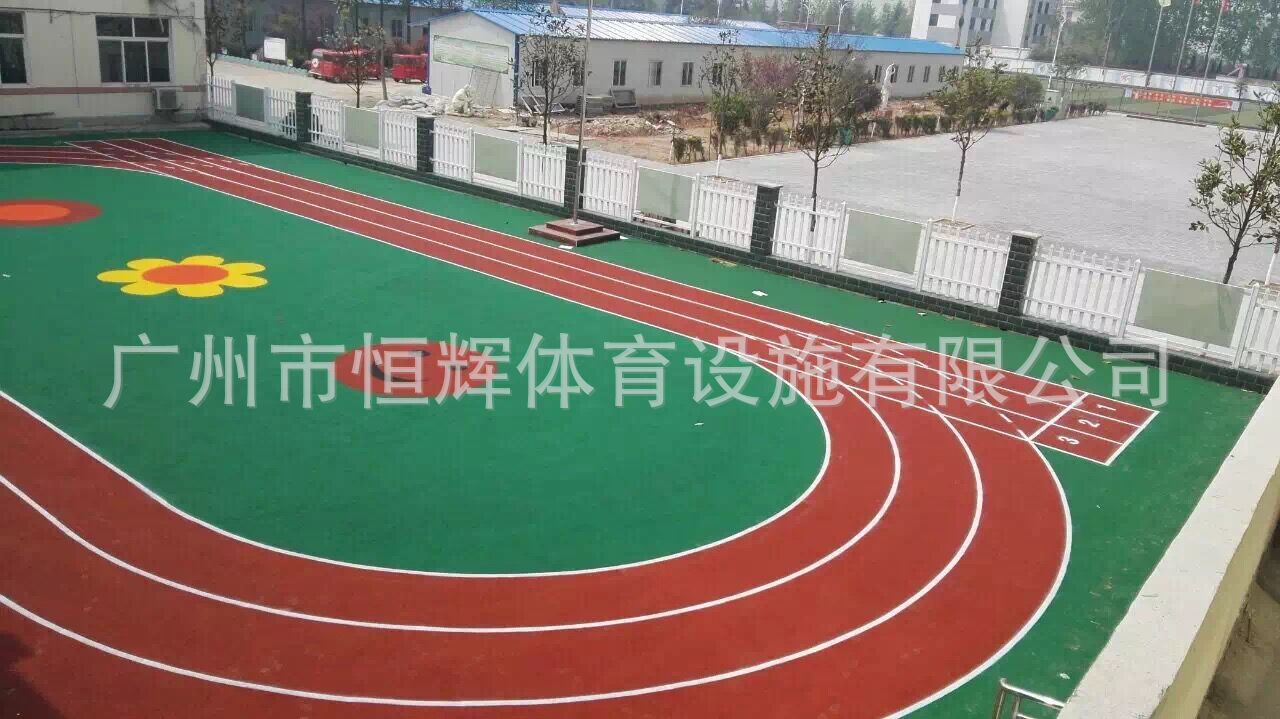 硅pu球场材料_江苏宿迁皂河小学1200平方EPDM胶粒,硅pu球场竣工